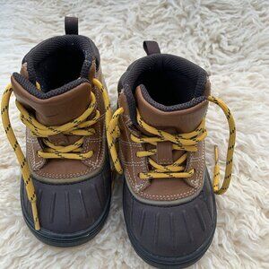 Nike Woodside 2 High ACG Toddler kids’ boots size 7.5